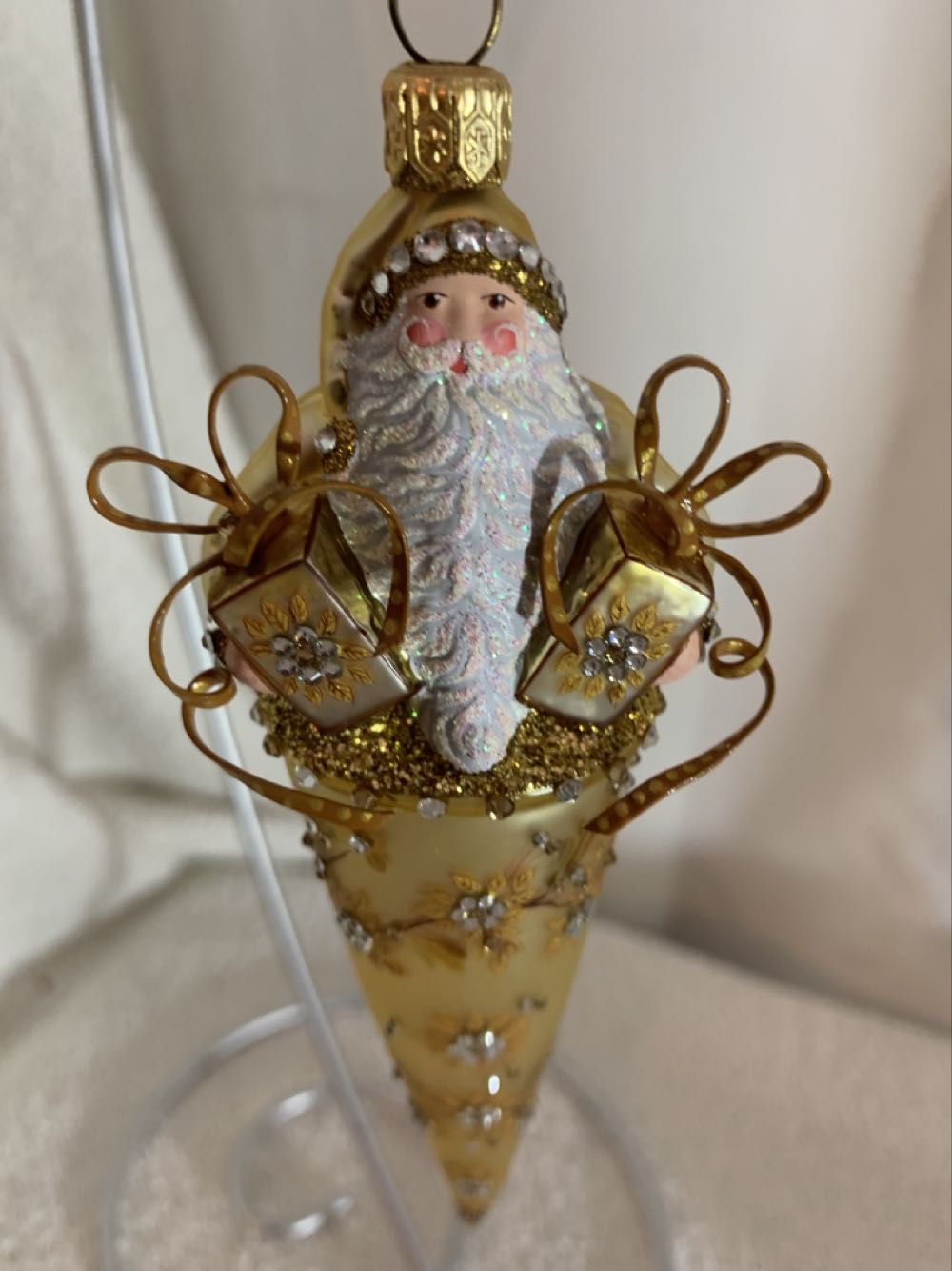 Davis Claus, Gold - Other Exclusive (Santa) ornament collectible - Main Image 2