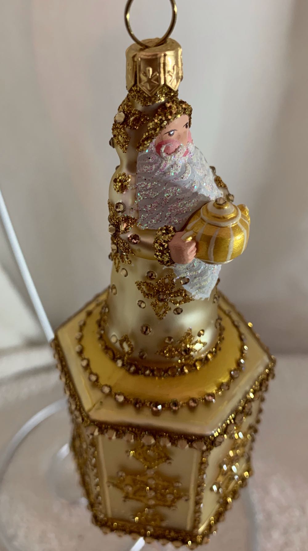 Earl Grey Claus, Vermeer, Gold - Other Exclusive (Santa) ornament collectible - Main Image 2
