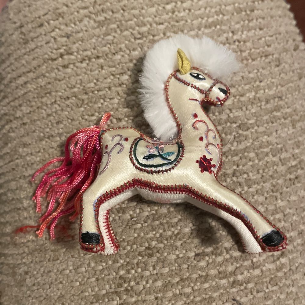 Silk - Embroidered - Horse - Horse (Silk) ornament collectible - Main Image 2