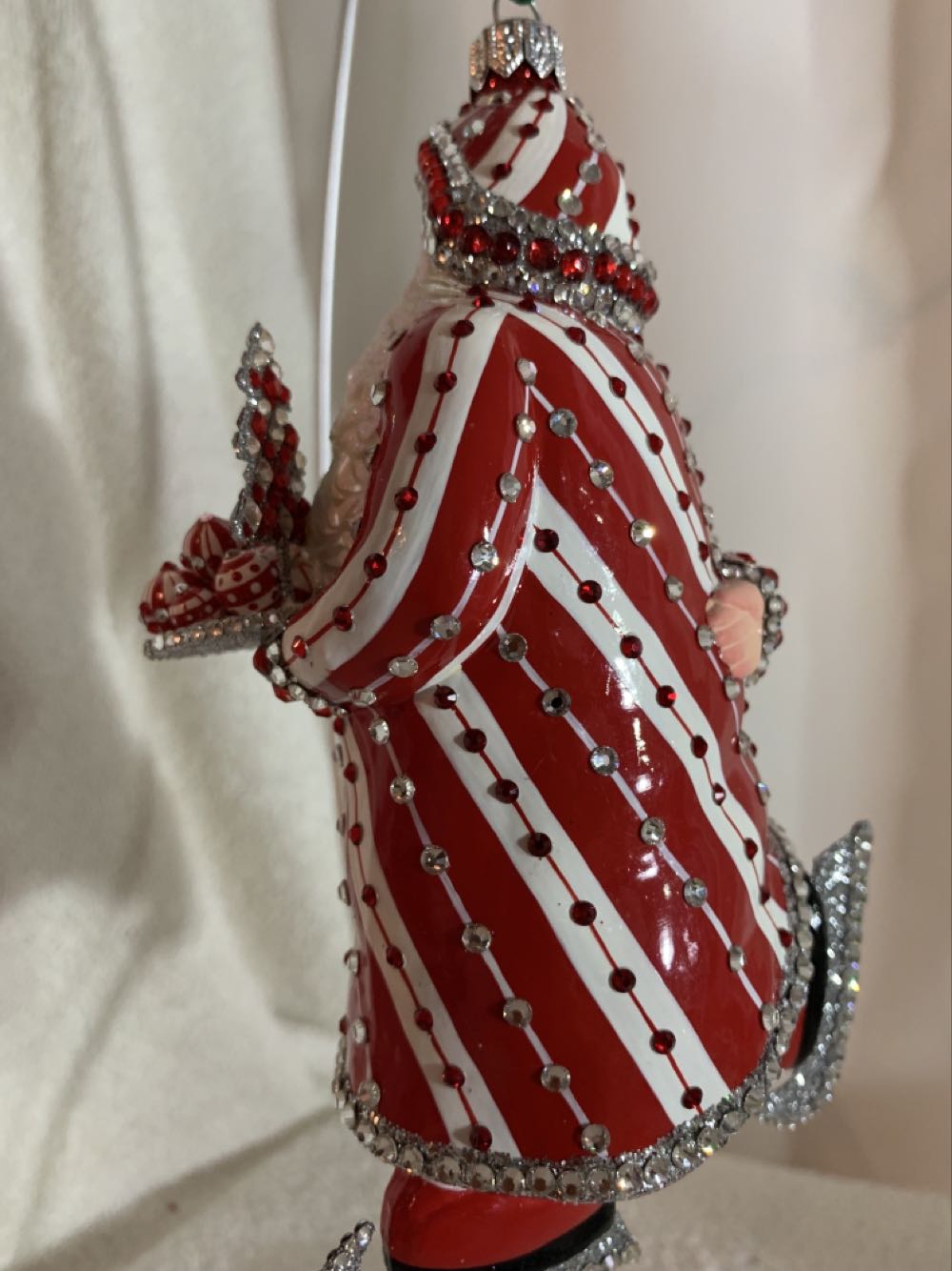 Patrinage Claus, Peppermint - Other Exclusive (Santa) ornament collectible - Main Image 3