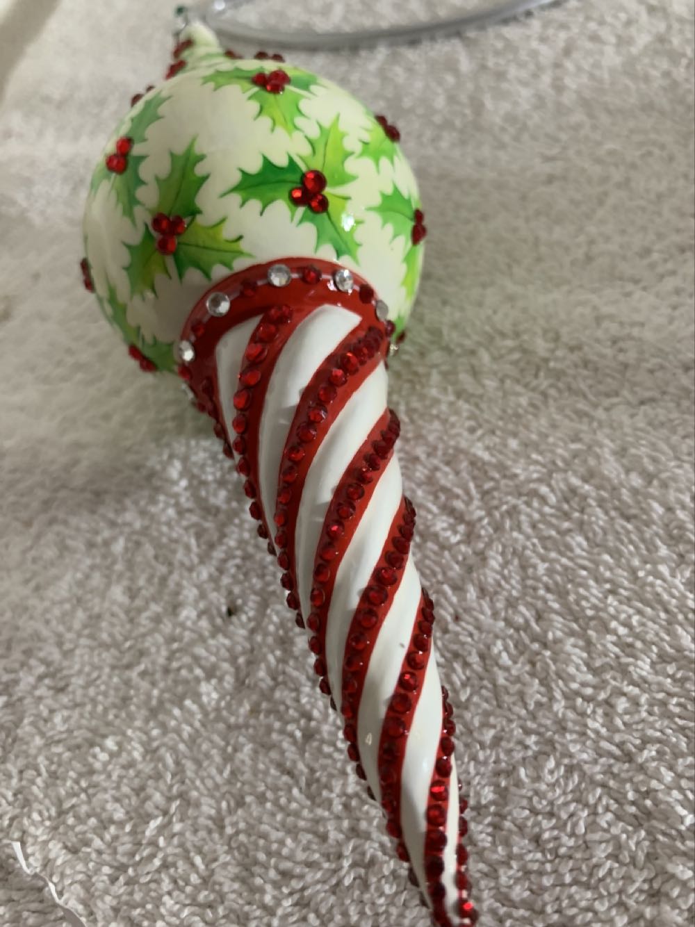 Cullen Claus, Holly - General Line (Santa) ornament collectible - Main Image 4