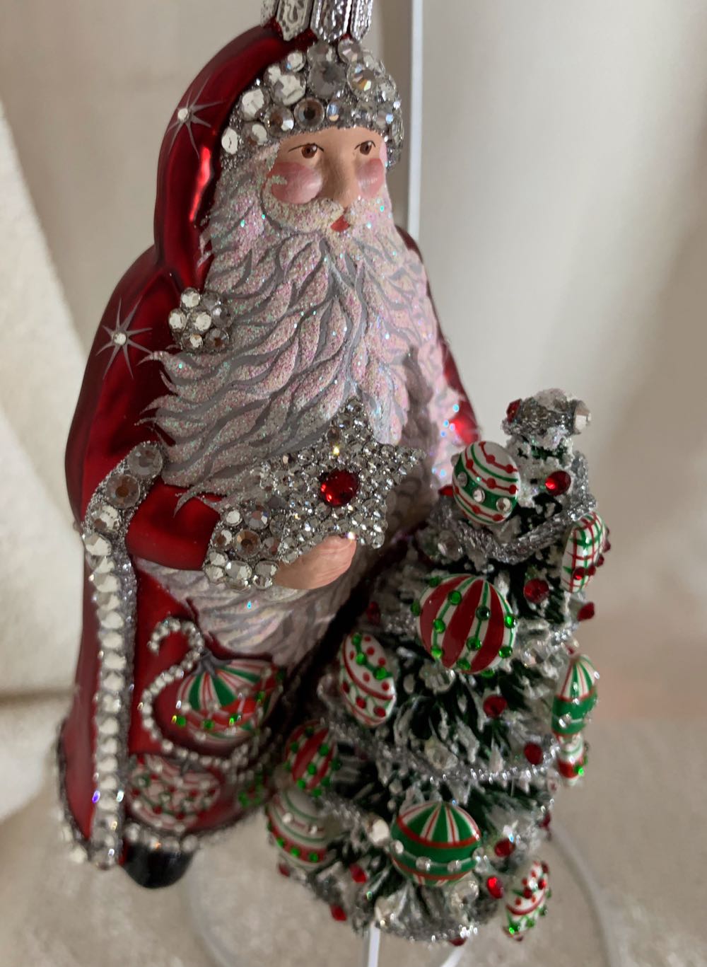 …And Now the Star, Red Cloak - General Line (Santa) ornament collectible - Main Image 2