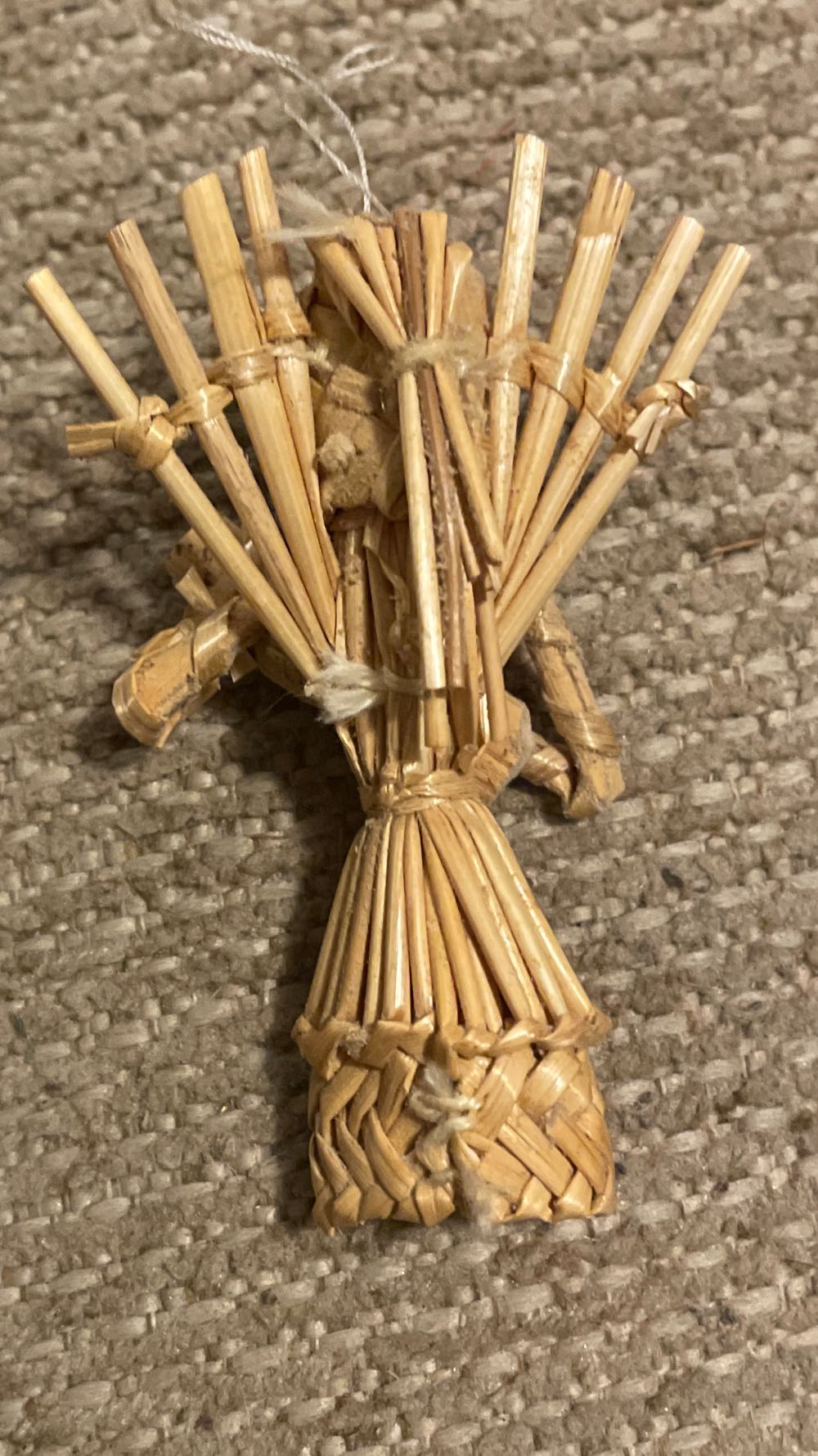 Straw - Angel - With Instrument - Angel (Straw) ornament collectible - Main Image 2