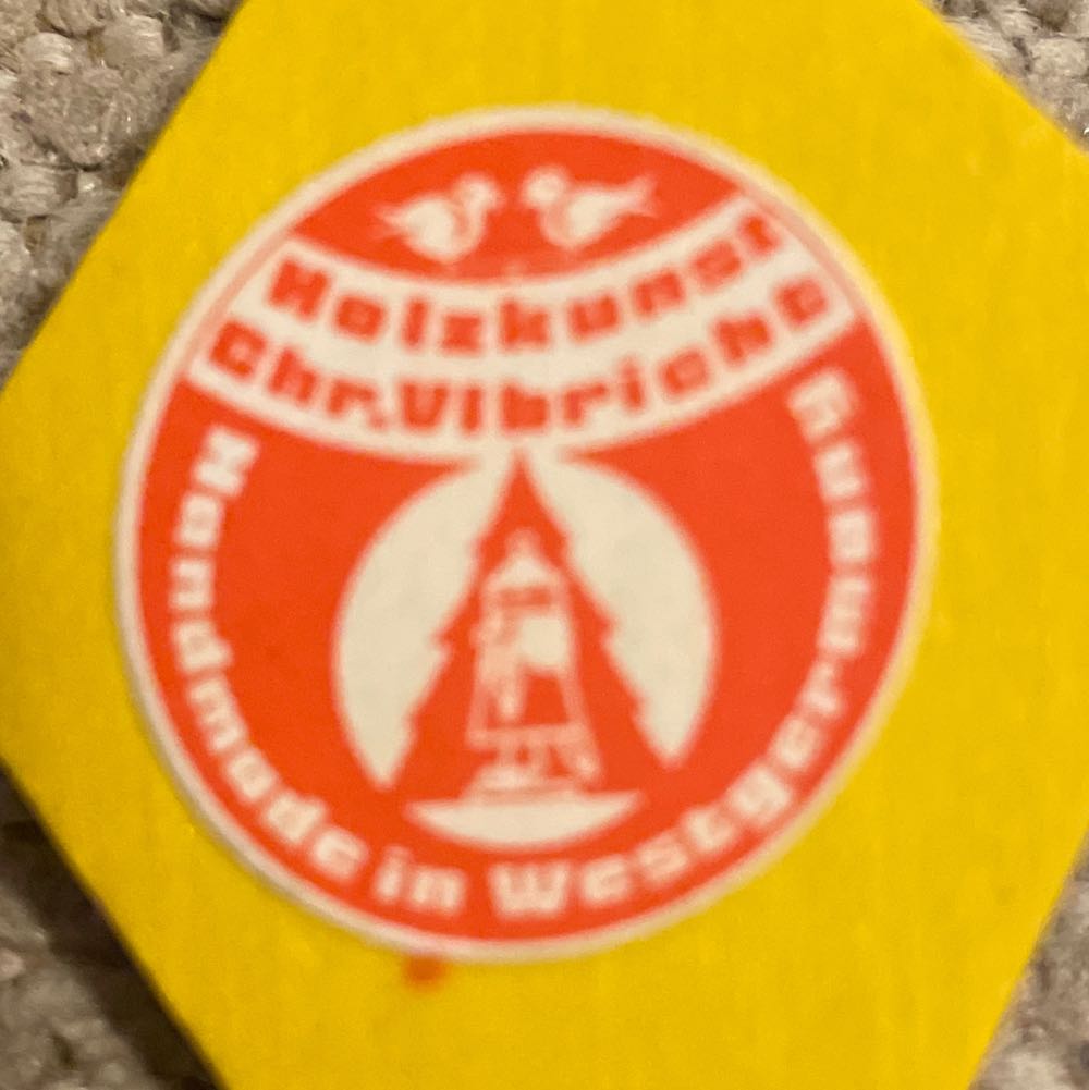 Kite With Face - Kite (holzkunst christian ulbricht) ornament collectible - Main Image 2