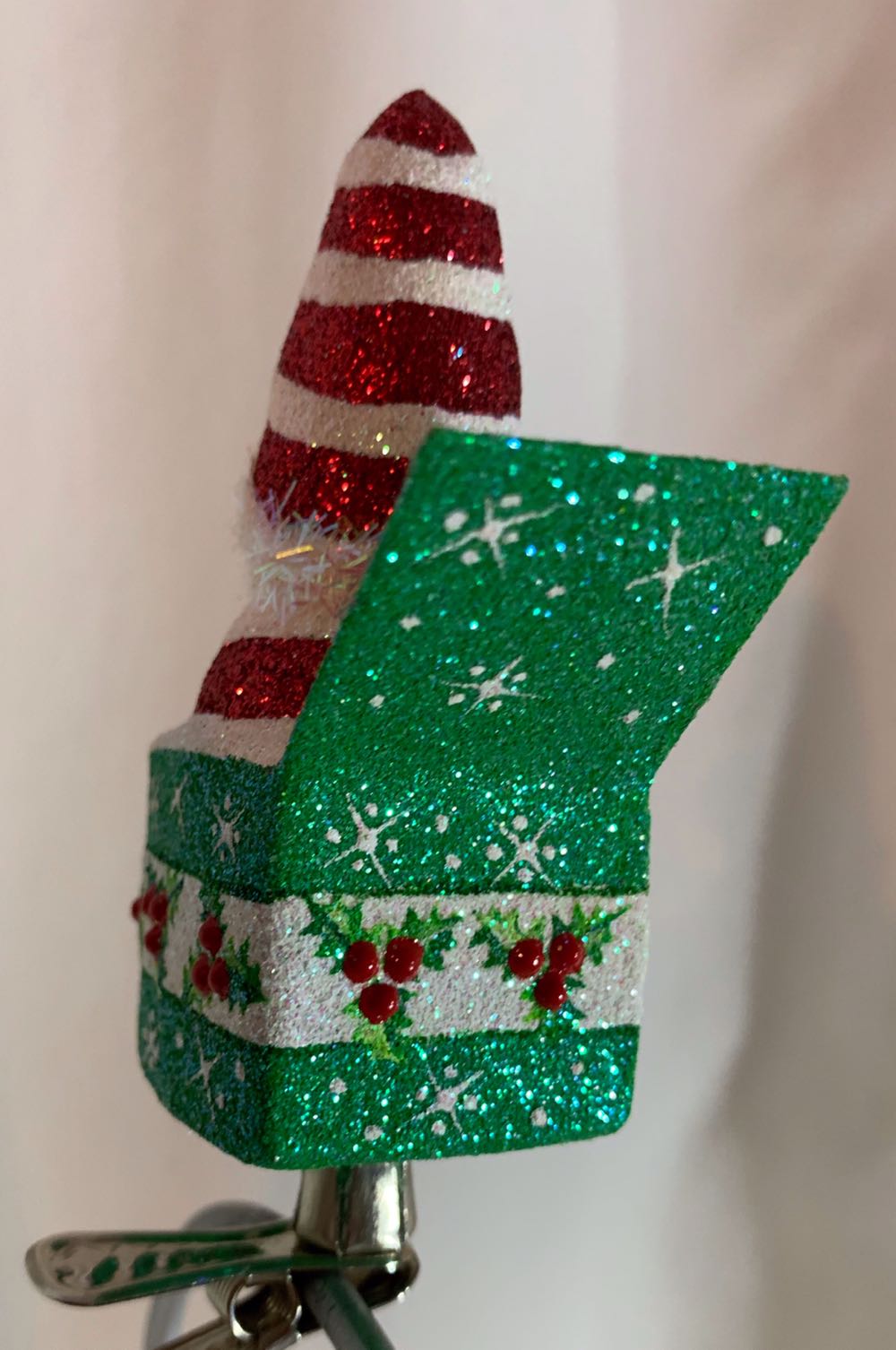 Cadeau Elf, Holly - General Line (Christmas Tree Ornament) ornament collectible - Main Image 3