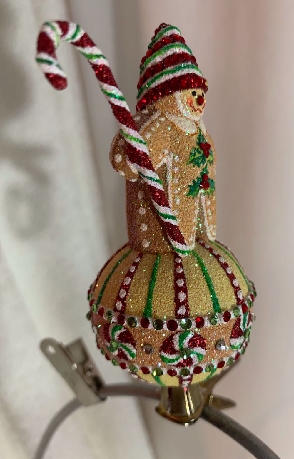 Gingerboy on Ball - Other Exclusive (Christmas Tree Ornament) ornament collectible - Main Image 2