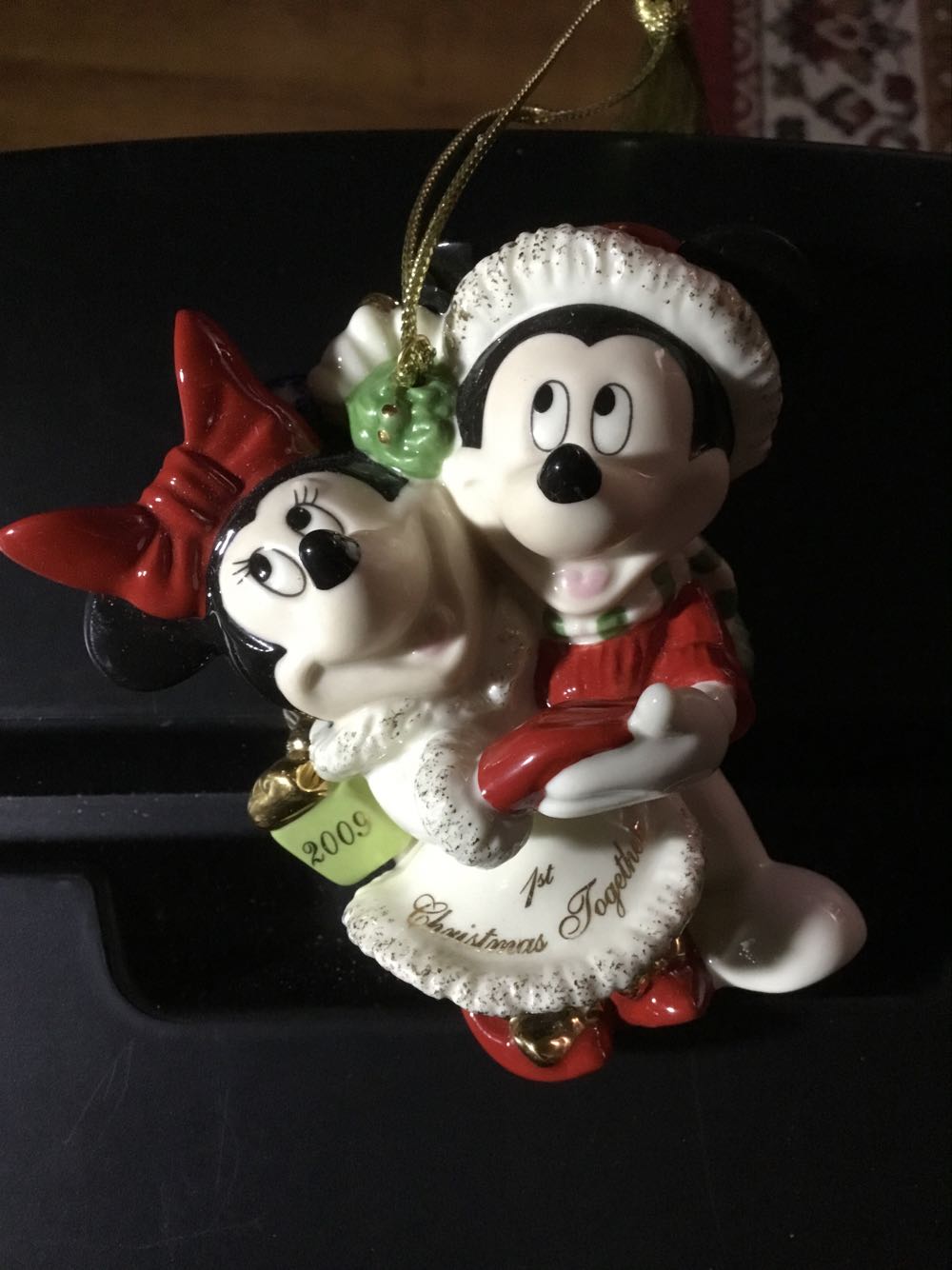 Mickey And Minnie’s First Christmas - Disney Mickey And Minnie (Walt Disney Showcase) ornament collectible [Barcode 882864224019] - Main Image 4