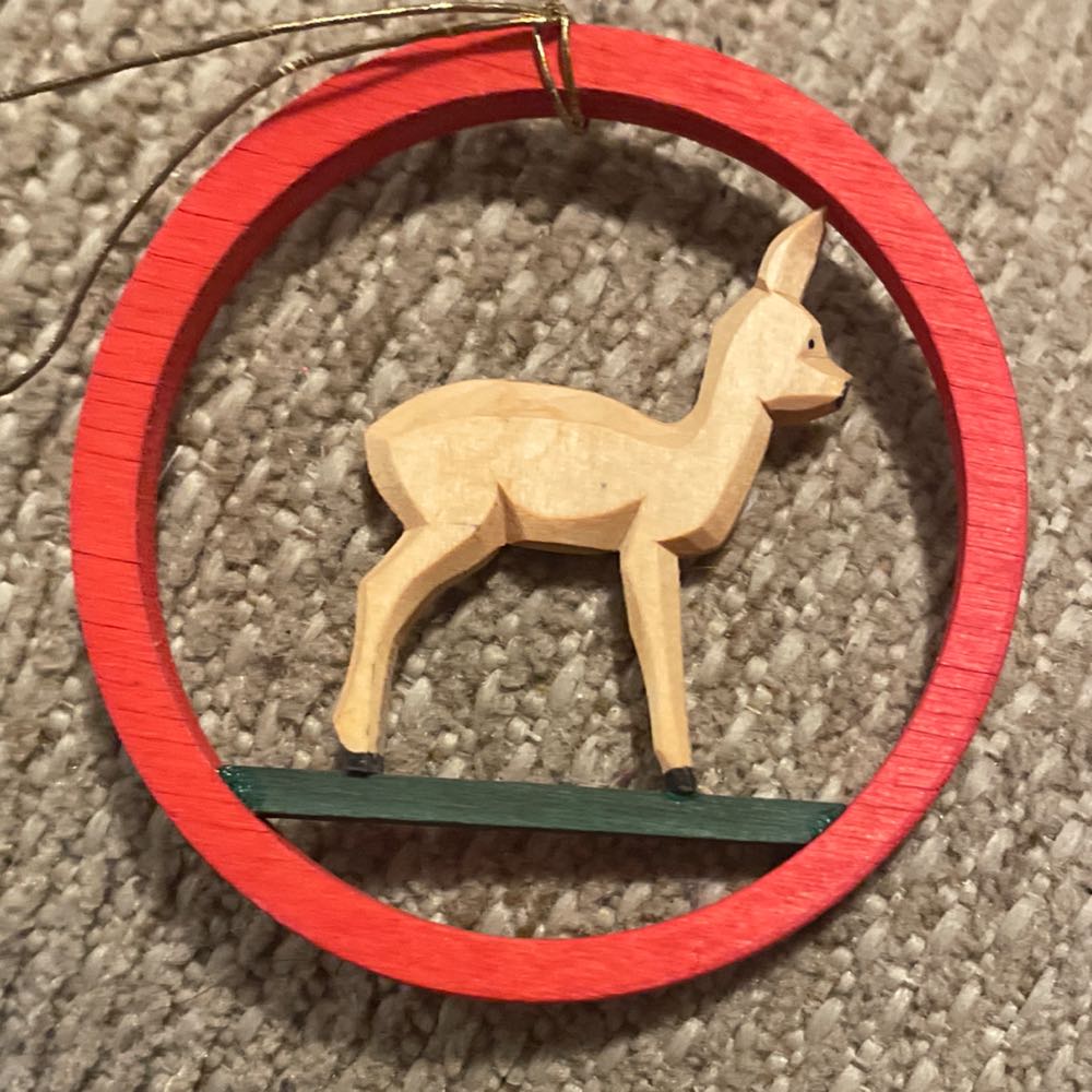 Wood - Reindeer - Reindeer (Souvenir) ornament collectible - Main Image 2
