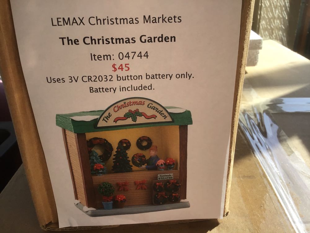 Fabric - Plastic - Cat