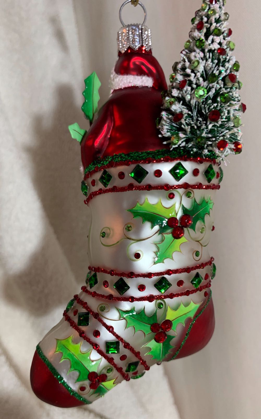 Partage, Pearl & Green Holly - Other Exclusive (Santa) ornament collectible - Main Image 3