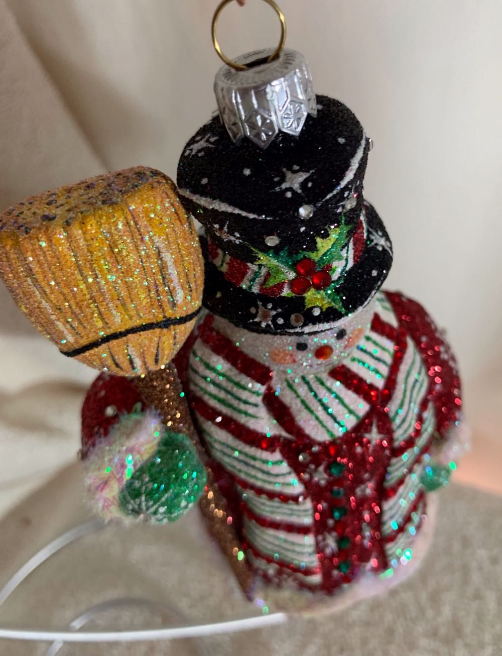 Classical Snowman, Red - Other Exclusive (Snowman) ornament collectible - Main Image 2