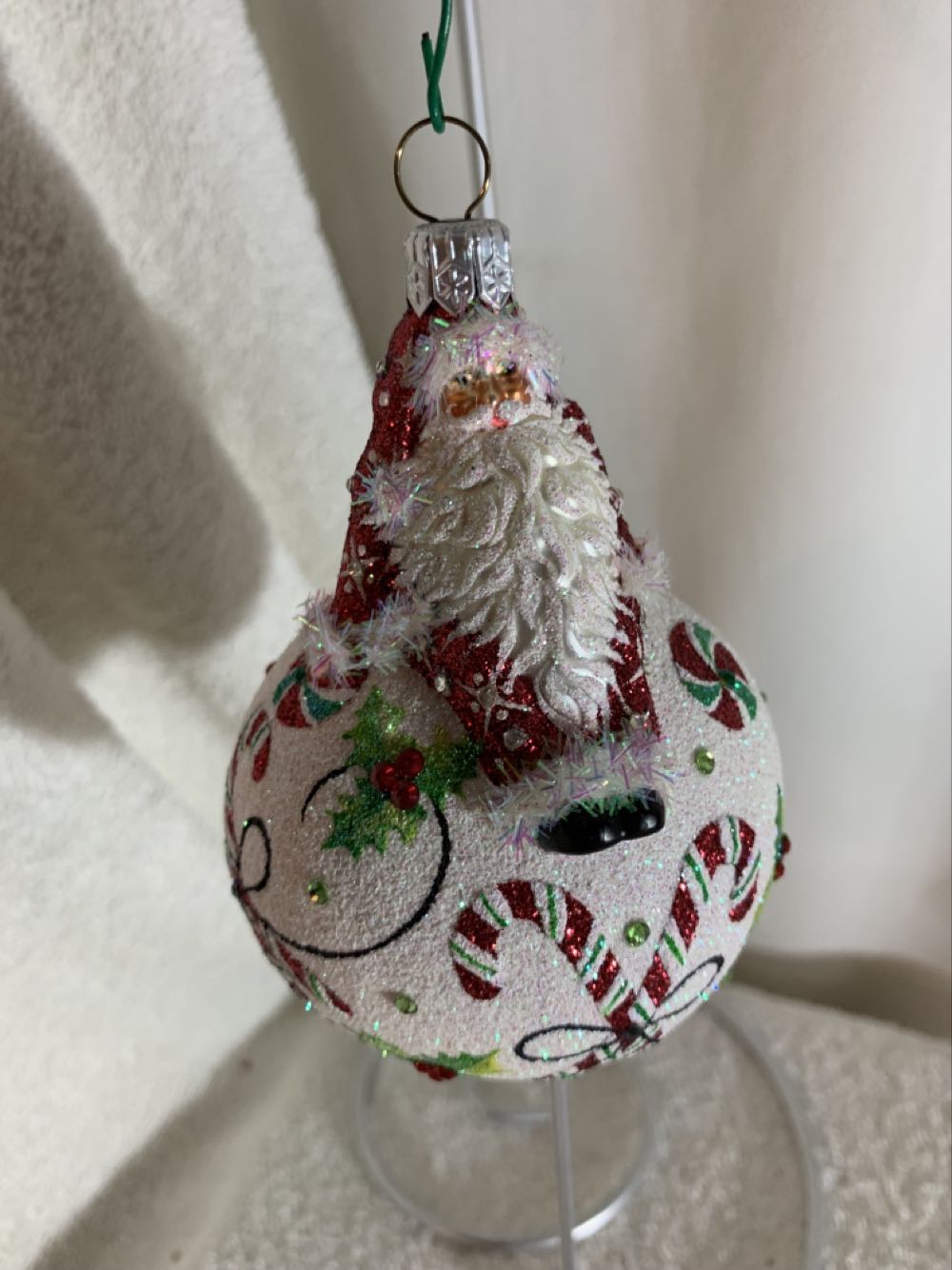 Steadfast Santa, Candy Canes & Holly - Pre Release, Exclusive (Santa) ornament collectible - Main Image 2