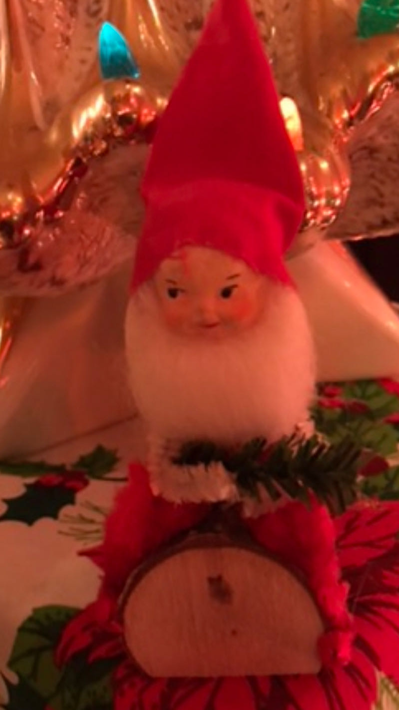 Glolite - Christmas Caroleers - No. 1512