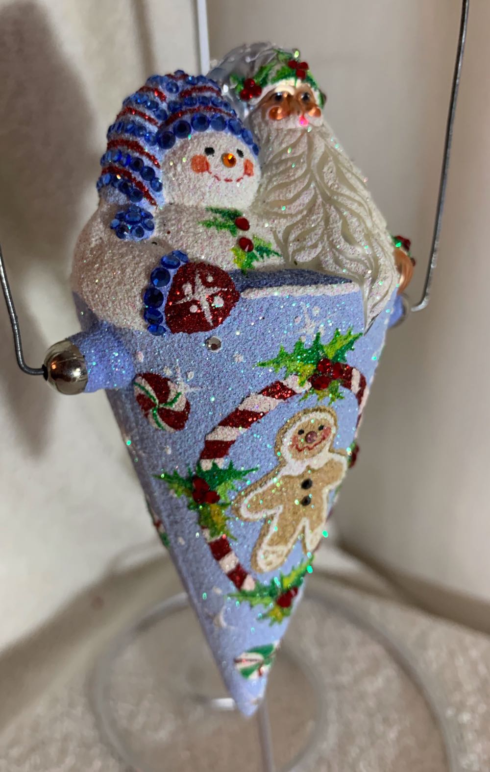 Victorian Candy Cone, Gingerbread Men - Event Piece (Christmas Tree Ornament) ornament collectible - Main Image 2