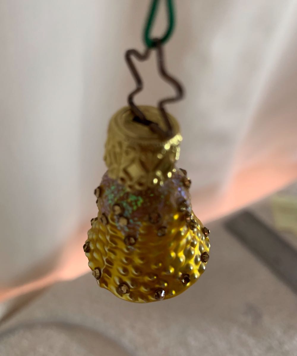 Gtold Beell, Mini  (Christmas Tree Ornament) ornament collectible - Main Image 2