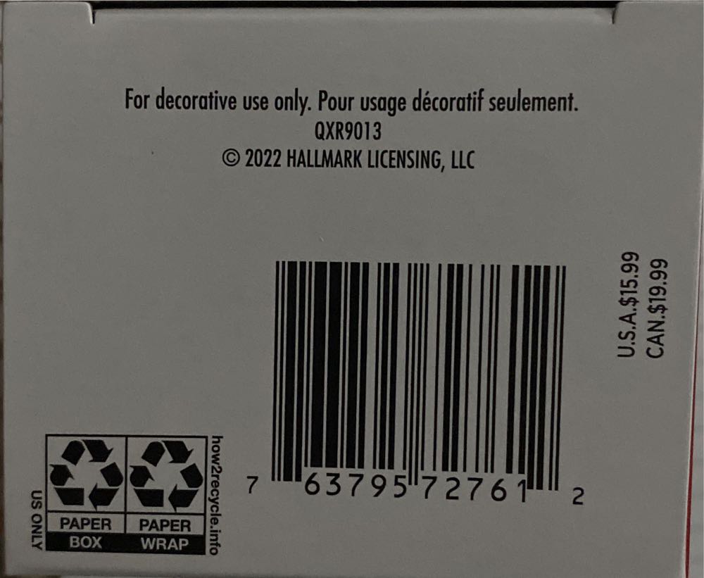 #13 Holiday Merry-Mint - Christmas Cupcakes (Cupcakes) ornament collectible [Barcode 763795727612] - Main Image 4