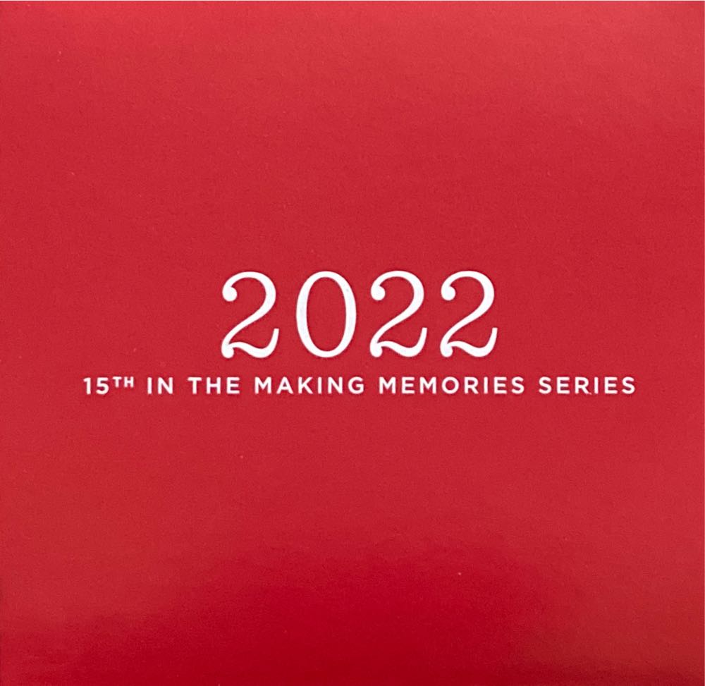 Storytime Snuggles #15 - Making Memories (15th In Series) ornament collectible [Barcode 763795719464] - Main Image 3