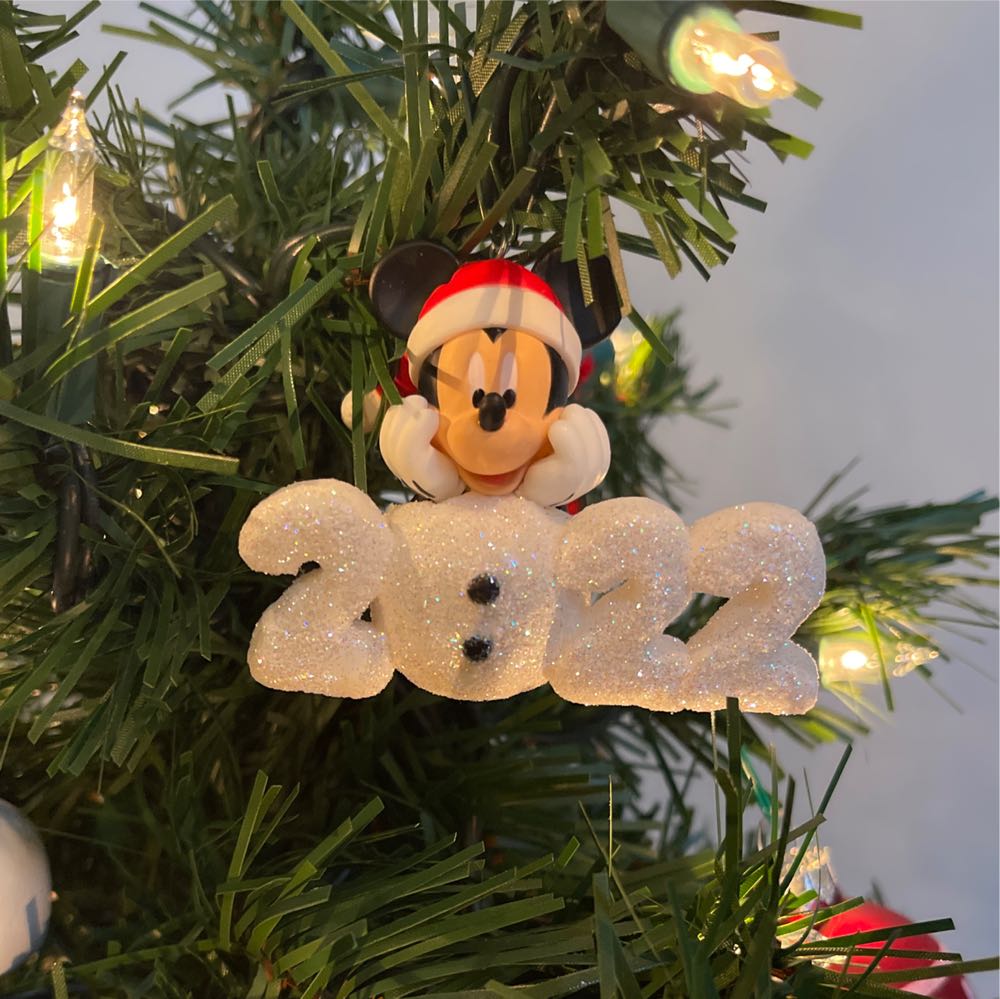 A Year Of Disney Magic 2022 - Disney Mickey Mouse (Disney) ornament collectible [Barcode 763795730957] - Main Image 3