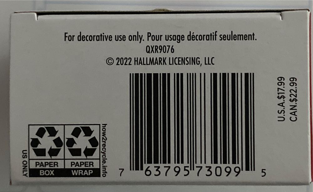 North Pole Tree Trimmers #10 2022 Nutcracker - North Pole Tree Trimmers (10th In Series: Nutcracker Elf) ornament collectible [Barcode 763795730995] - Main Image 4
