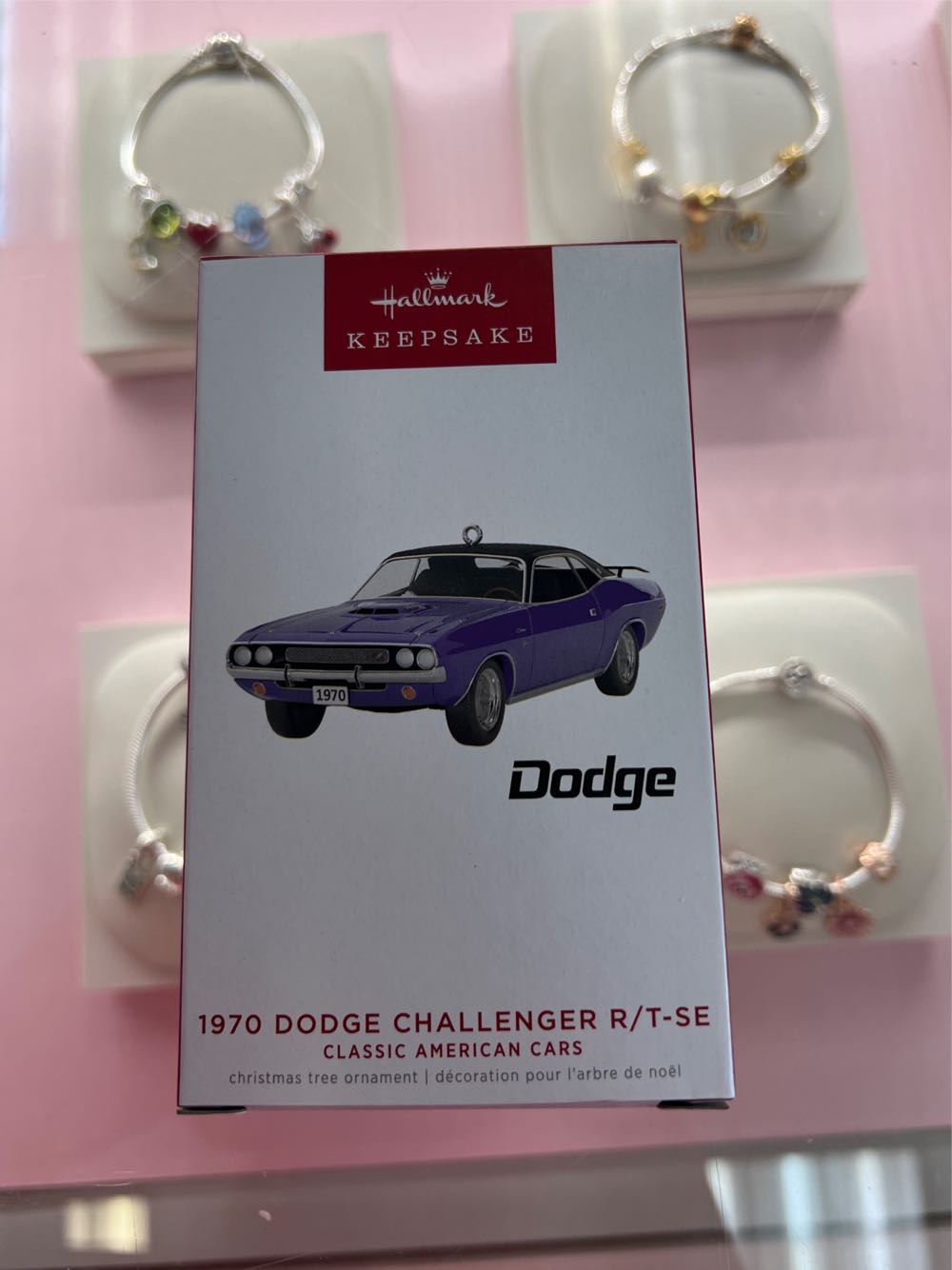 Let’s Decorate, Pearl & Gold