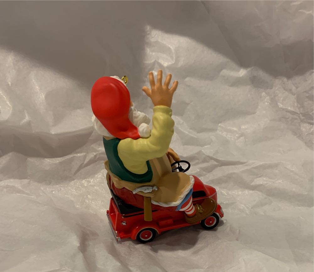 Santa: Toymaker Santa #23 2022 - Toymaker Santa Series (Christmas Santa) ornament collectible [Barcode 763795730971] - Main Image 4