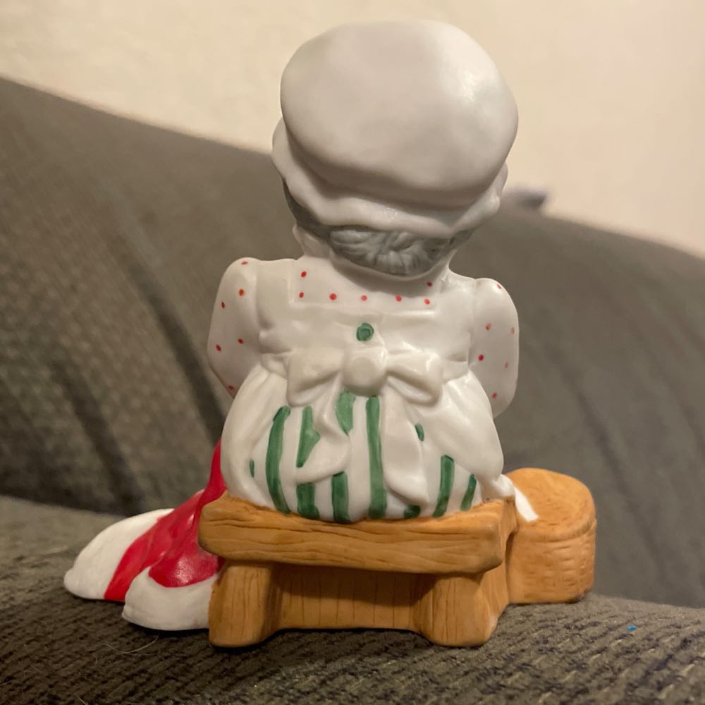 Have a Loving Christmas - Mrs. Claus (Figurine) ornament collectible - Main Image 2