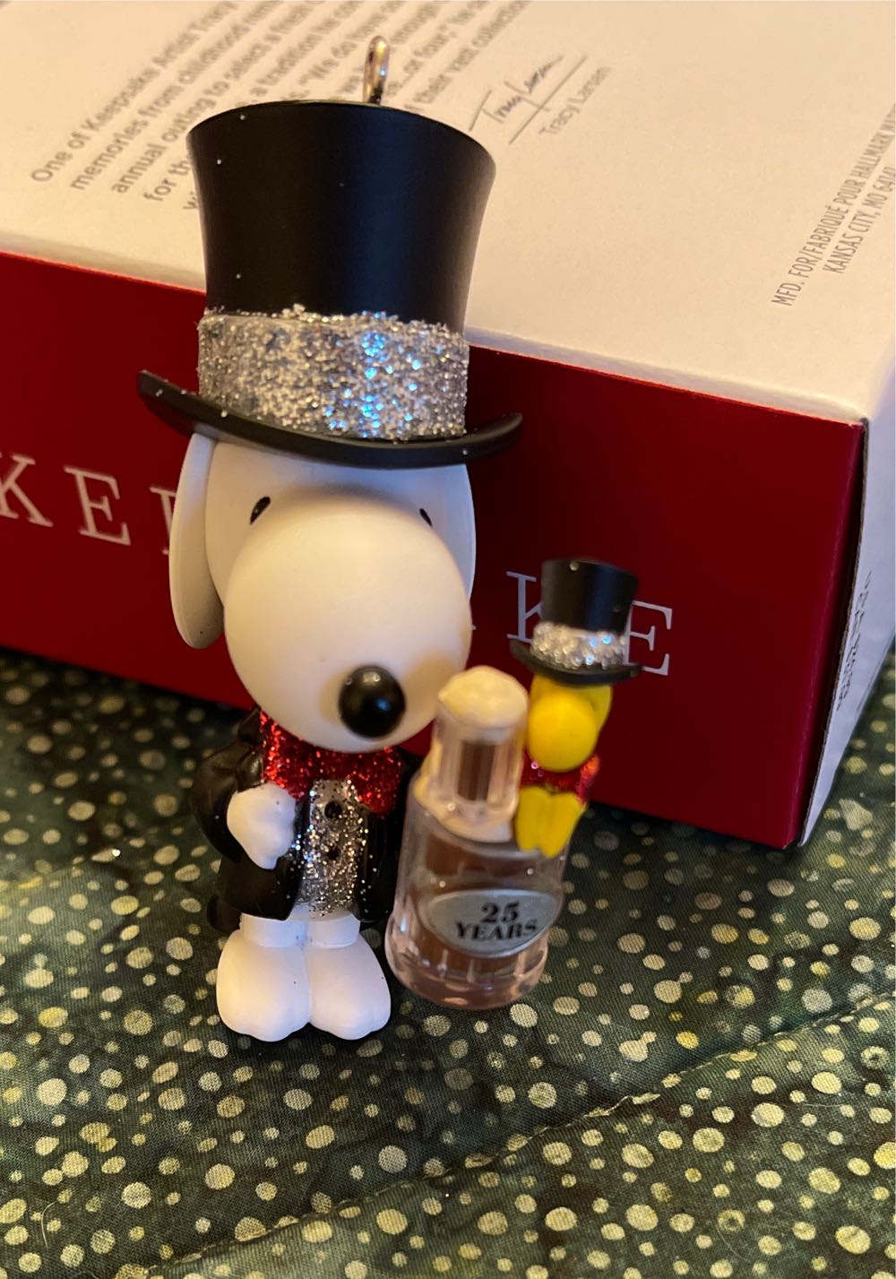 #25a Spotlight On Snoopy - Spotlight On Snoopy (Hallmark Keepsake Collectors Series) ornament collectible [Barcode 763795768110] - Main Image 4