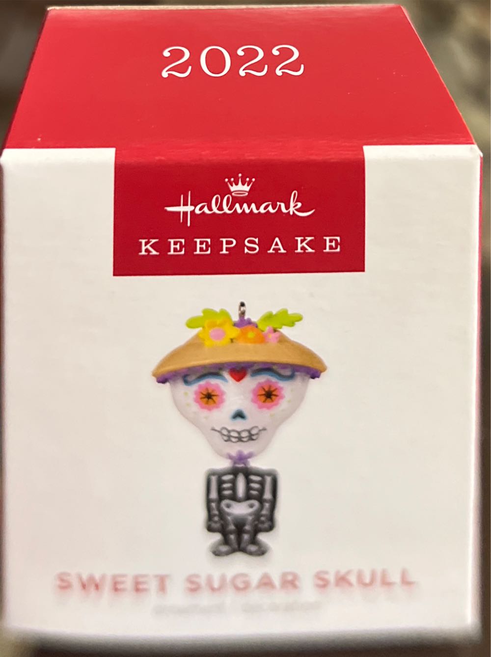 Sweet Sugar Skull - Miniature (Halloween) ornament collectible [Barcode 763795744817] - Main Image 3