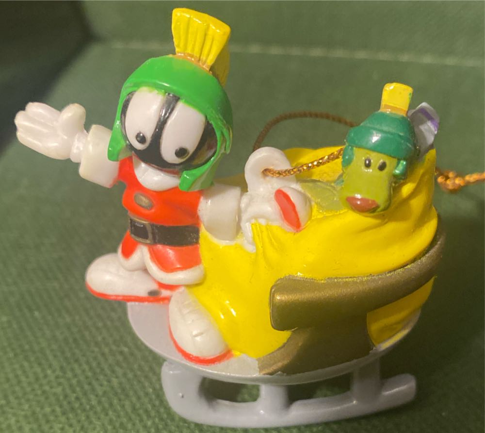 Looney Tunes Marvin The Martian & K-9 on Sled - Marvin The Martian (Looney Tunes) ornament collectible - Main Image 2
