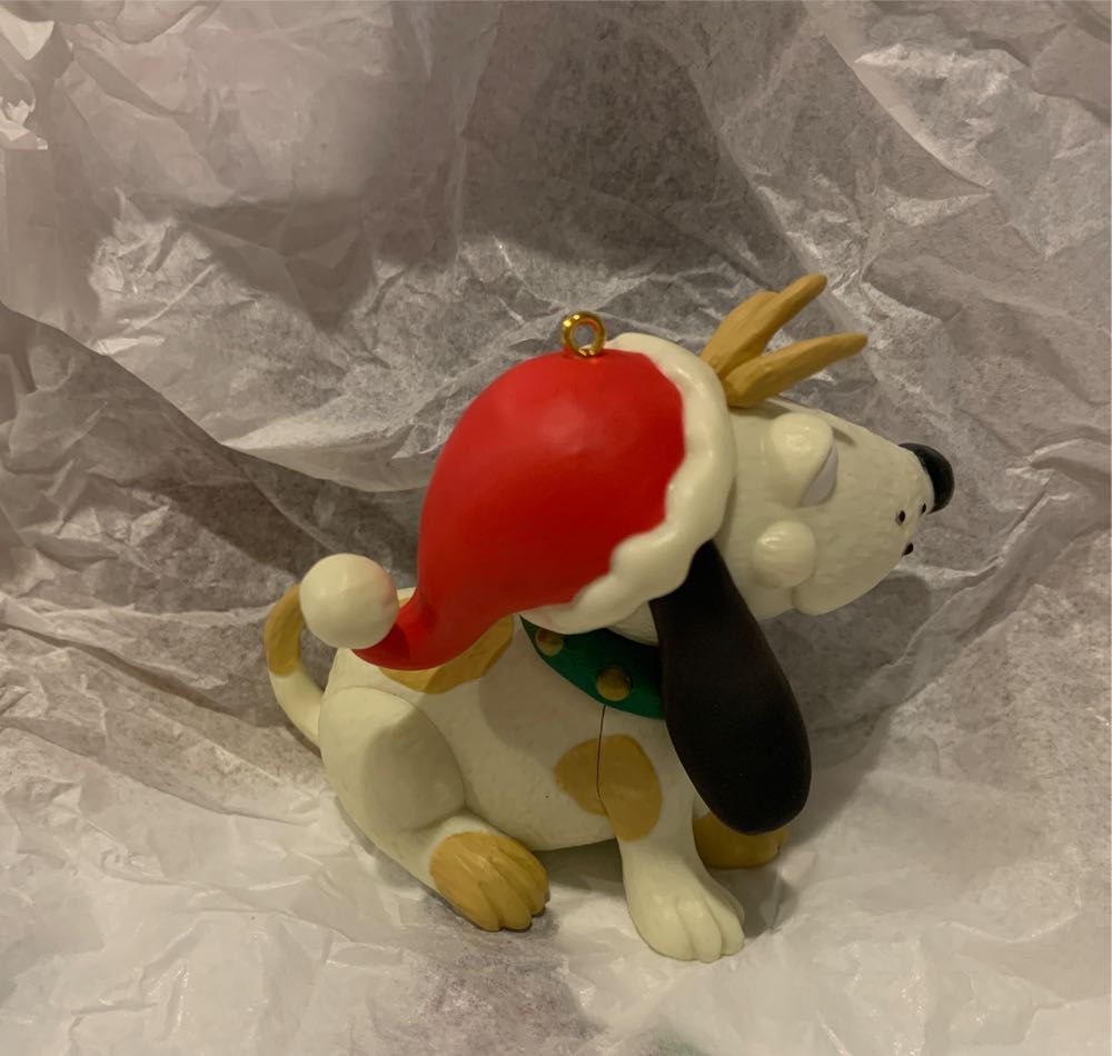 Naughty List Shenanigans - Pooches (Dog) ornament collectible [Barcode 763795767366] - Main Image 4