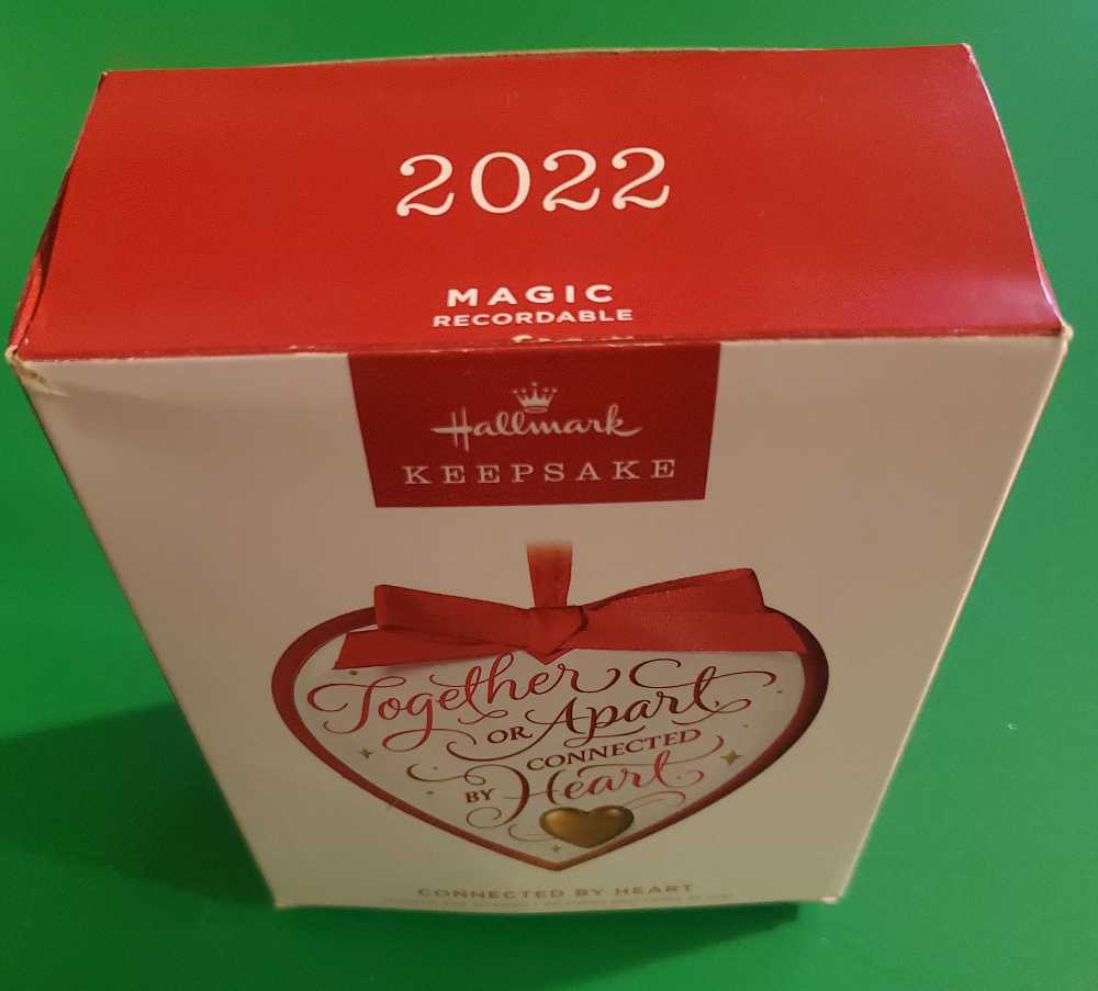 Connected By Heart Hallmark Ornament - Couples (You & Me) ornament collectible [Barcode 763795740000] - Main Image 4