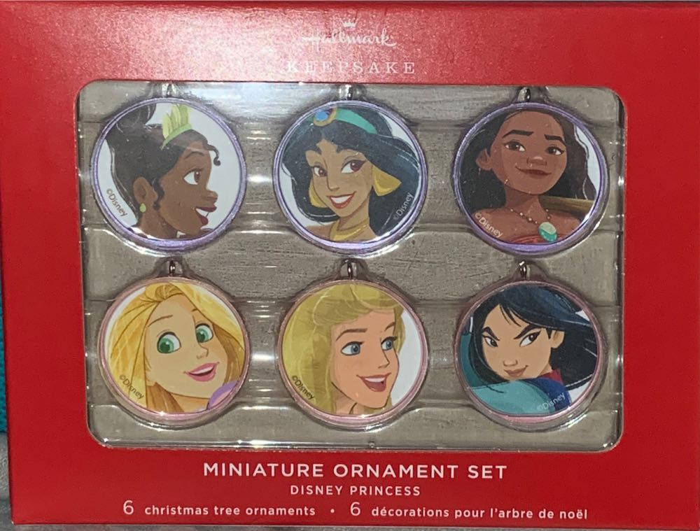 Arrow - Clothespin - Hiker