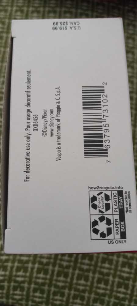 To The Victory! - Disney • Pixar Luca (Disney Luca) ornament collectible [Barcode 763795731022] - Main Image 3