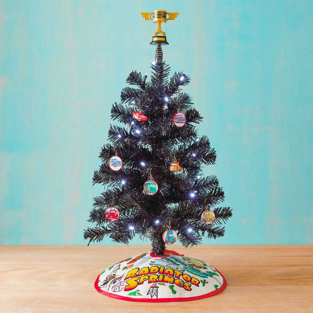 Radiator Springs Tree Topper & Skirt - Tree Skirt/Topper (Miniature) ornament collectible [Barcode 763795739707] - Main Image 4