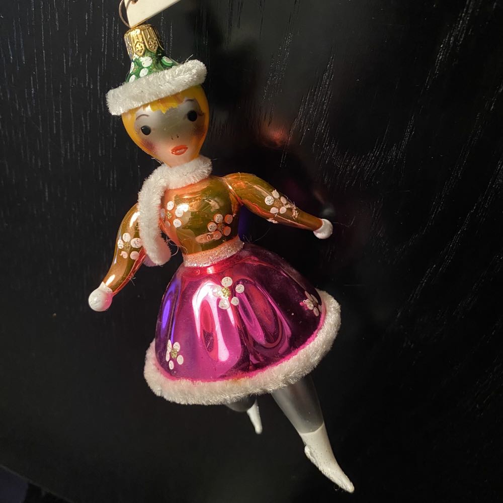 Lemax Christmas Village Figurine Chipmunks Animals Tree Trunk Log Acorns