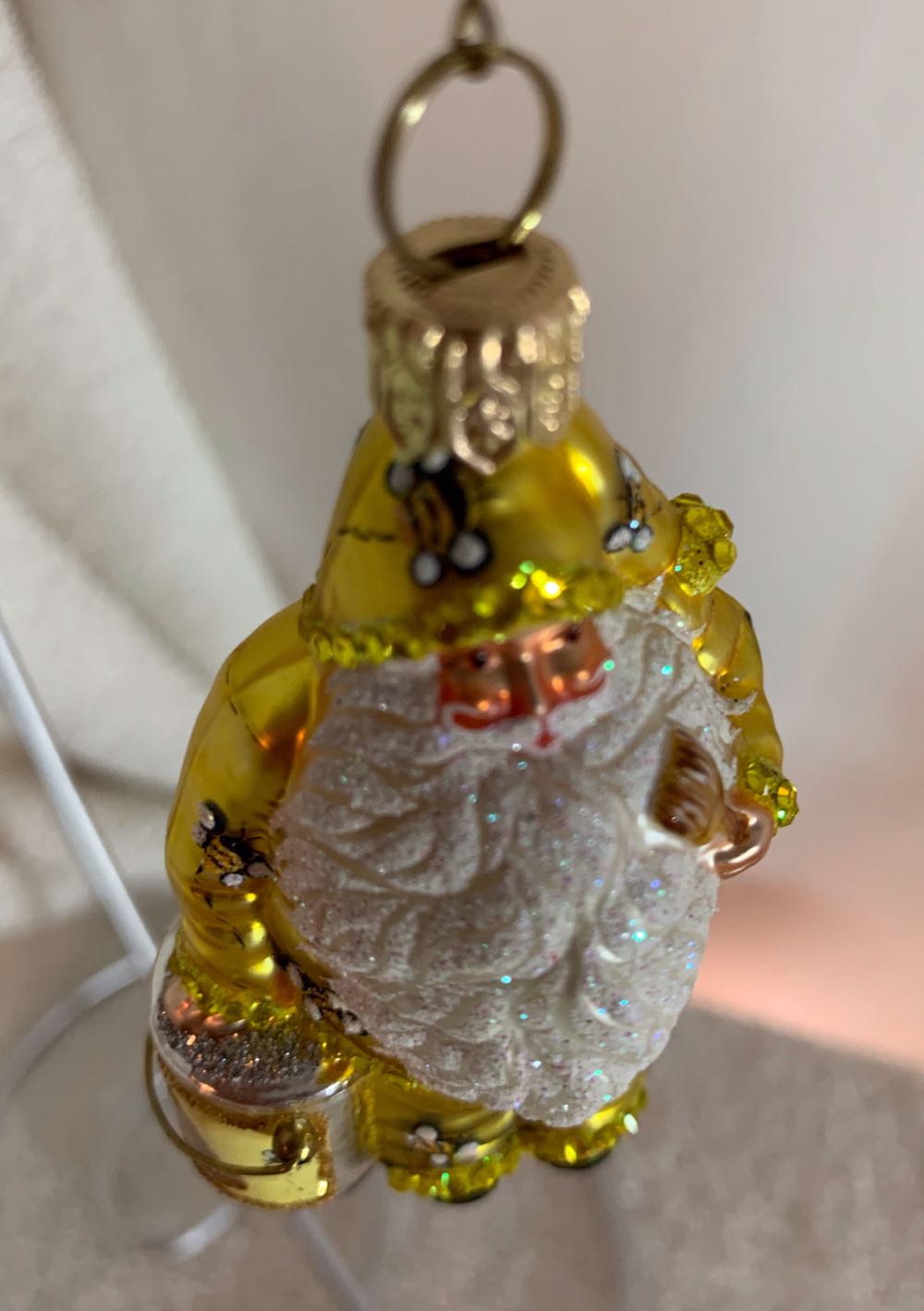 Toys to Paint, Bee - Event Piece (Santa) ornament collectible - Main Image 2