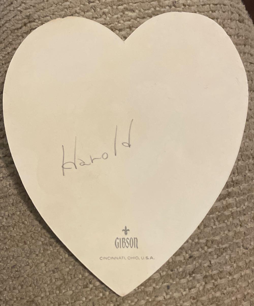 Gibson - Valentine - Kitten In Dress - Flat (Valentine) ornament collectible - Main Image 2