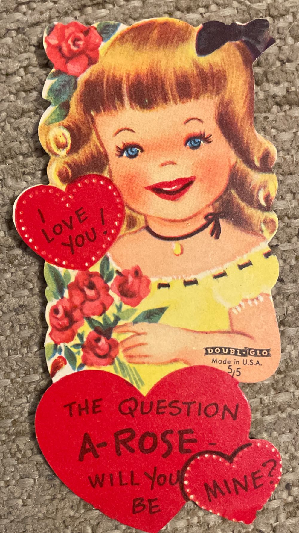 Doubl-Glo - Valentine - Girl With Flowers - 5/5 - Flat (Valentine) ornament collectible - Main Image 1