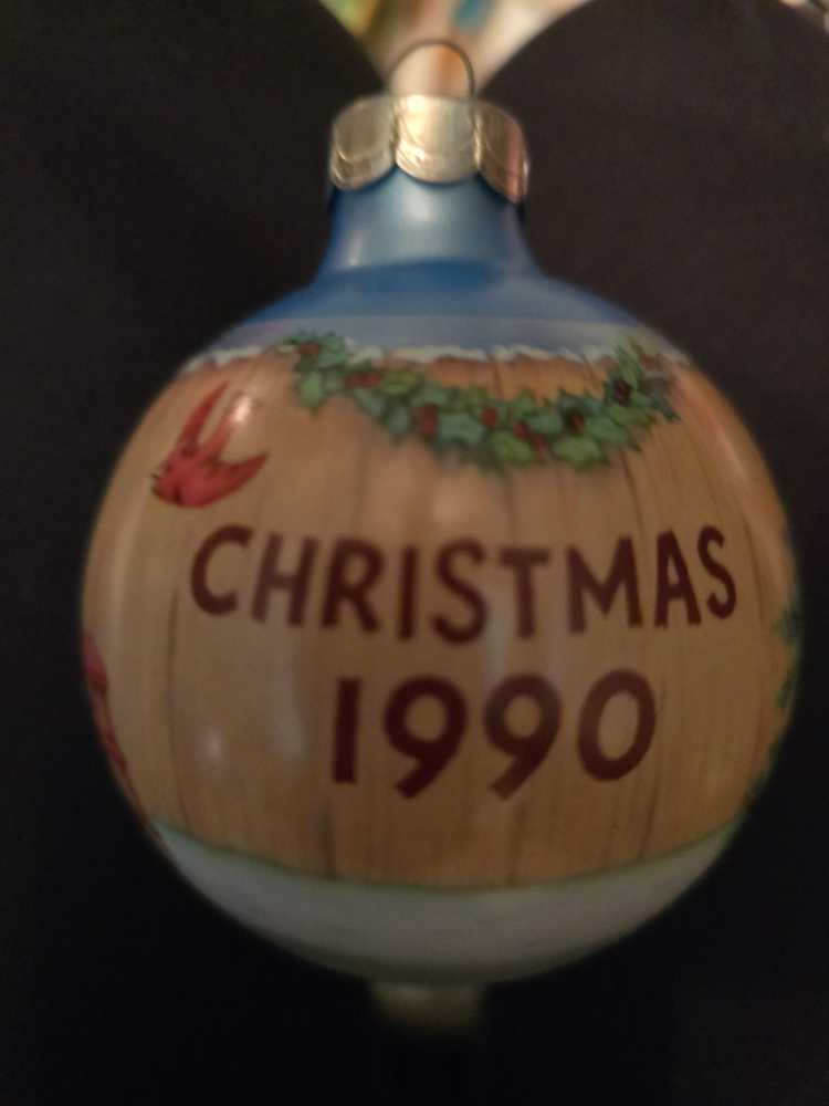 Grandmother  ornament collectible [Barcode 070000027383] - Main Image 4