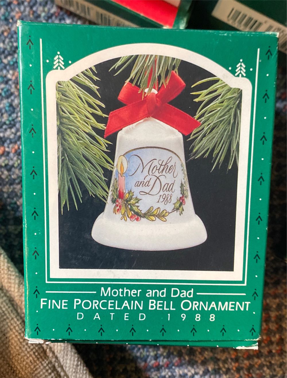 Gemmed Snowflake 2018