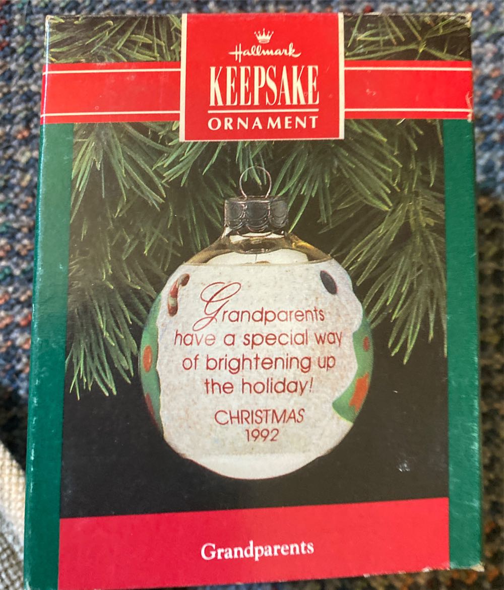 Grandparents  (Family) ornament collectible [Barcode 070000027383] - Main Image 1