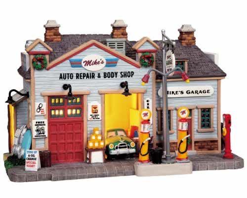 Silk - Embroidered - Santa Mouse