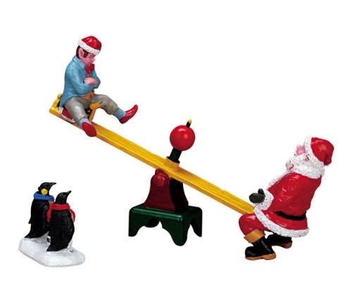 Tannenbaum Cornucopia, With Miniature Ball Sculpture, Red & Cream & Green