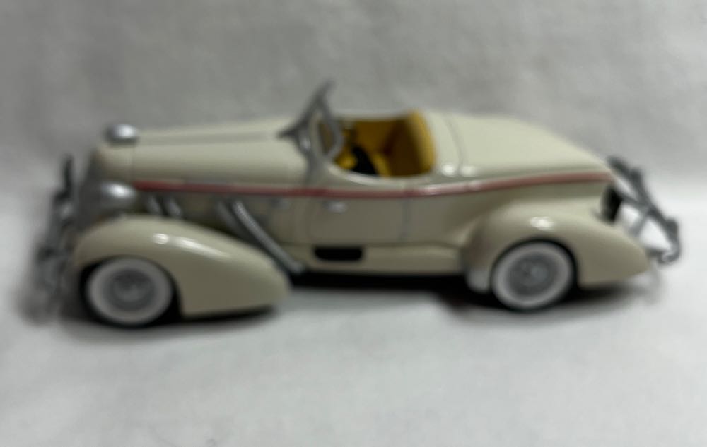 Vintage Roadsters #3 1935 Auburn Speedster - Collectors Series (Collector Series) ornament collectible [Barcode 015012554809] - Main Image 3