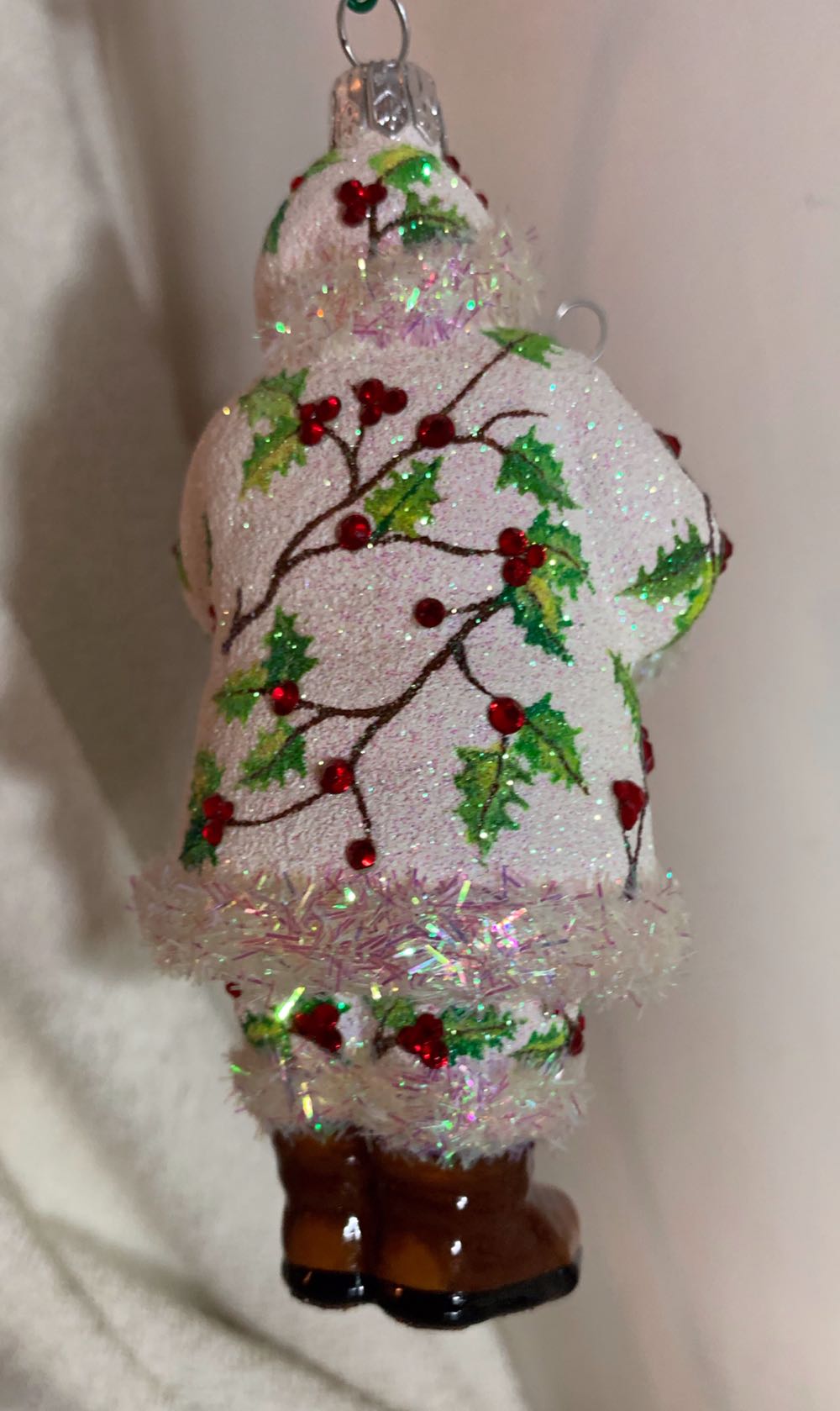 Lindell Santa, Holly - Event Exclusive (Santa) ornament collectible - Main Image 3