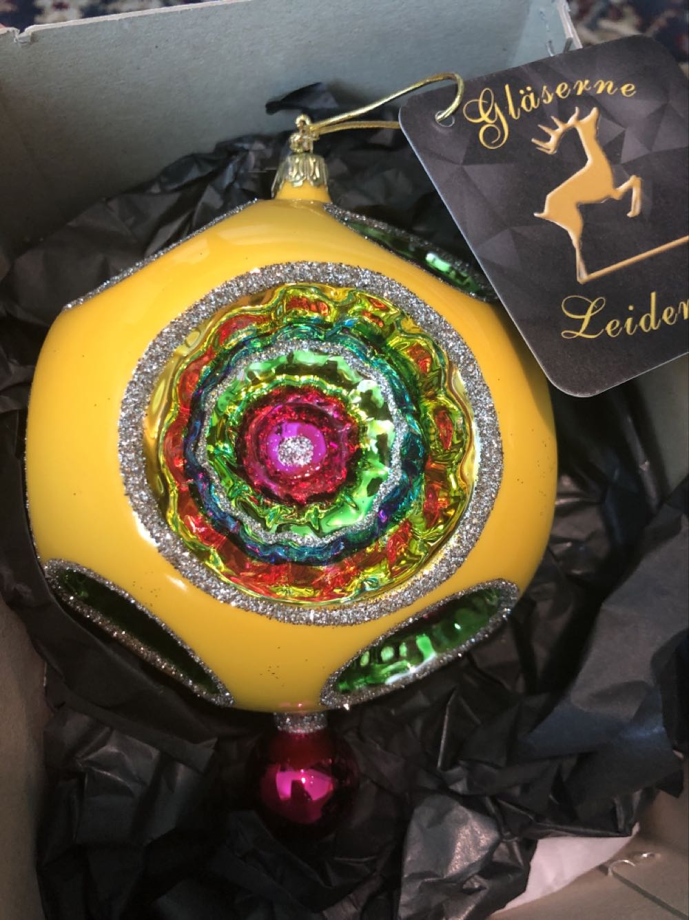 Lemax Feeding Pigeons #62255