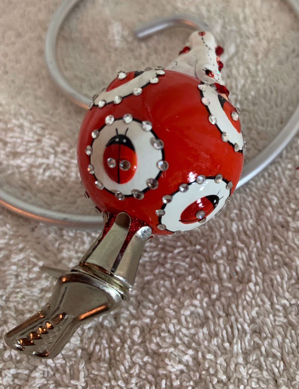 Bauble Santa, Ladybugs - Event Piece (Santa) ornament collectible - Main Image 4