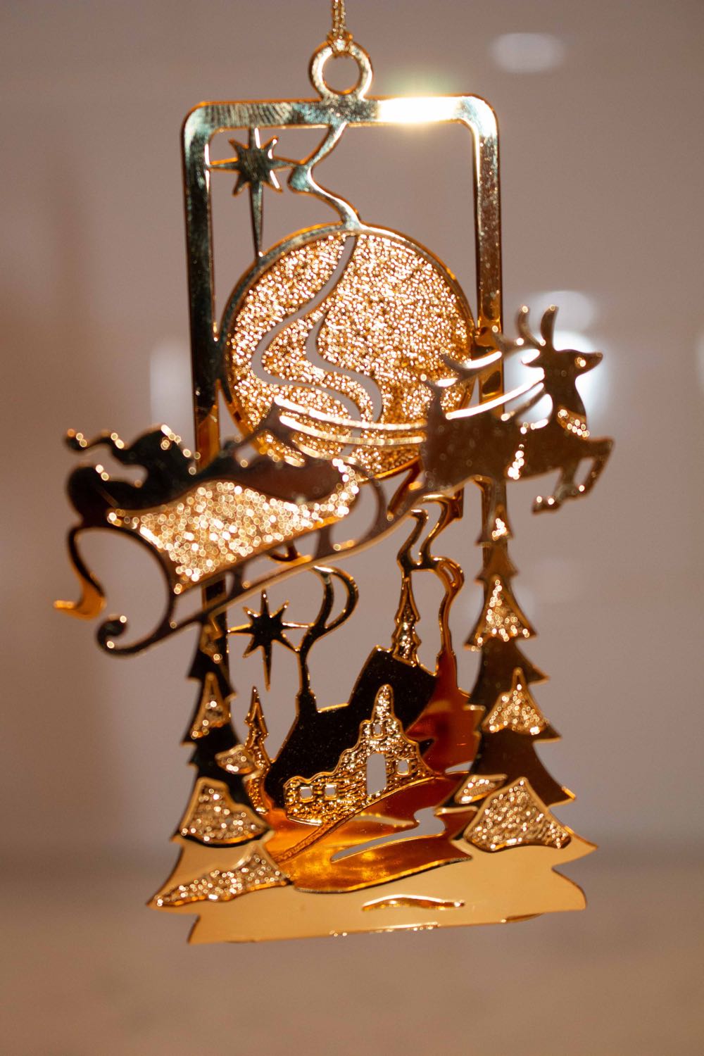 Danbury Mint Ornament  ornament collectible - Main Image 2