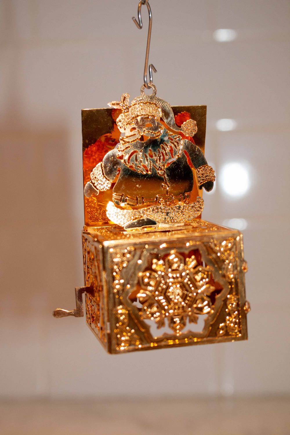 Danbury Mint Ornament  ornament collectible - Main Image 3