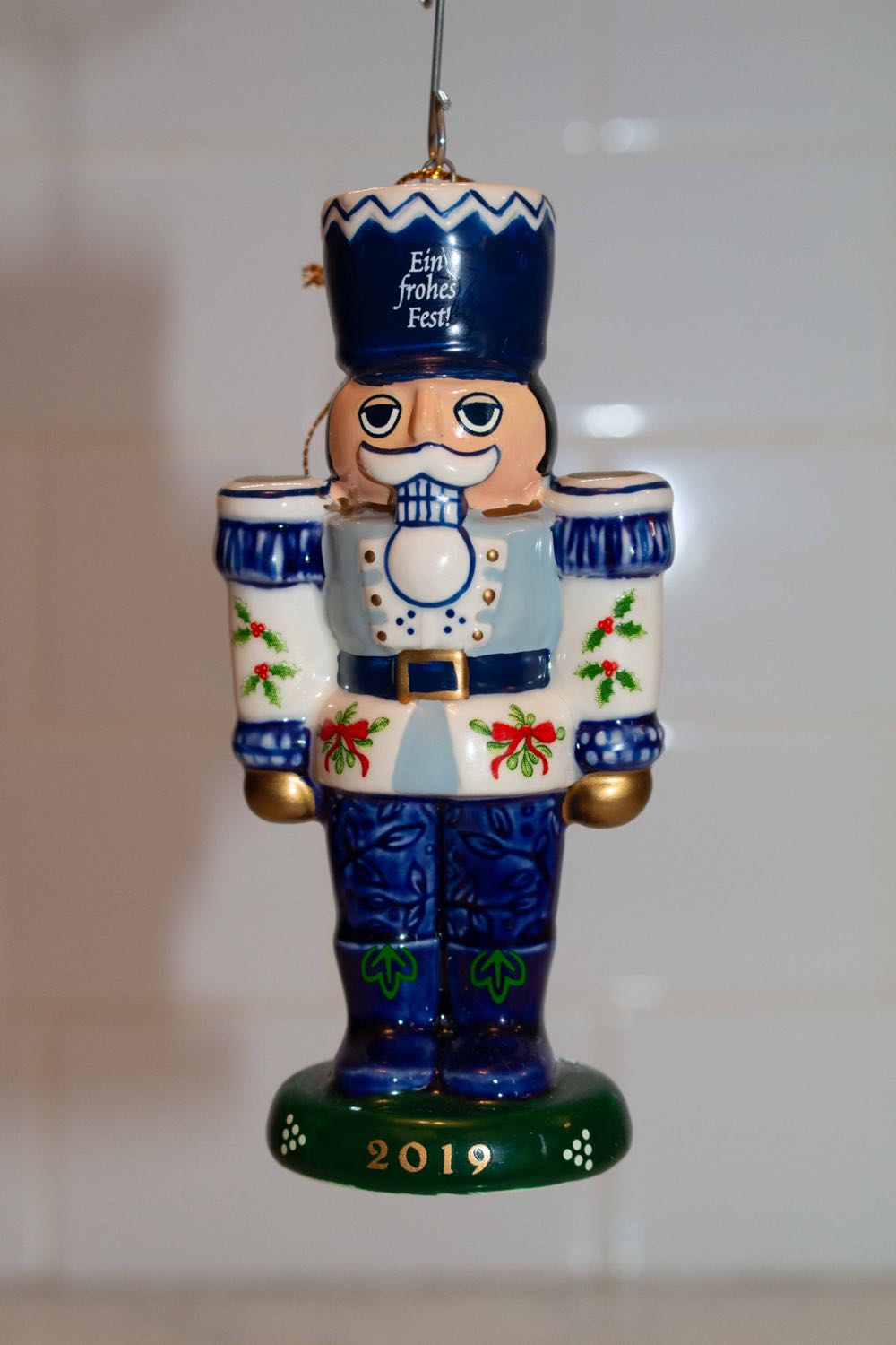 Snow Majesty Snowflake 2011